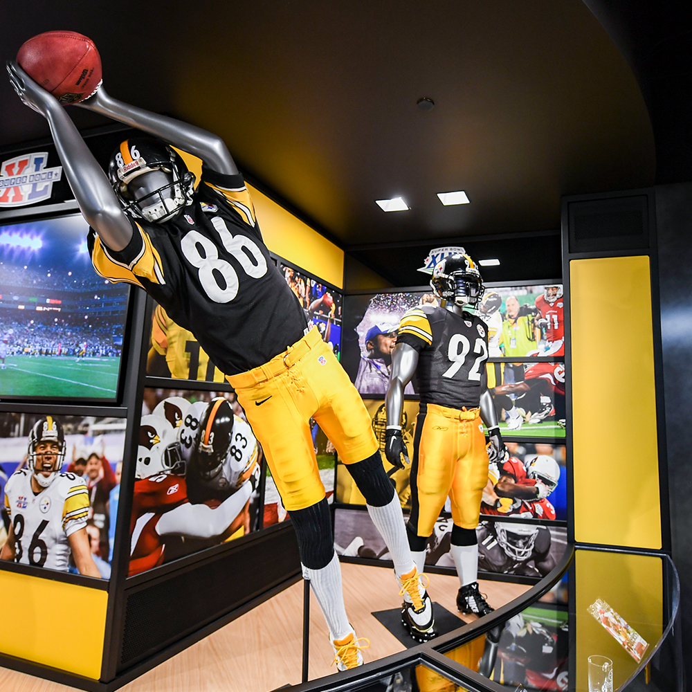 Hall_Of_Honor_Museum_Ward_Hine_Display_1000x1000