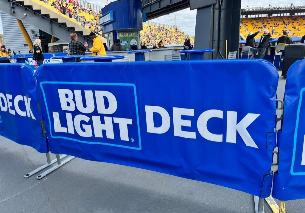 BudLightDeck_Pic